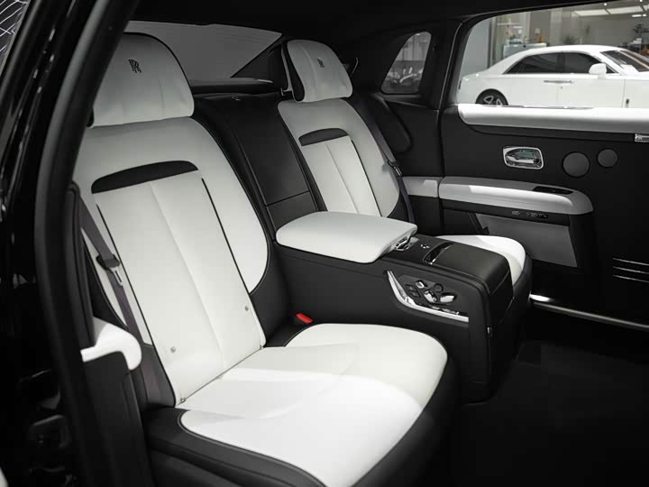 Фото 10 - Rolls-Royce Ghost