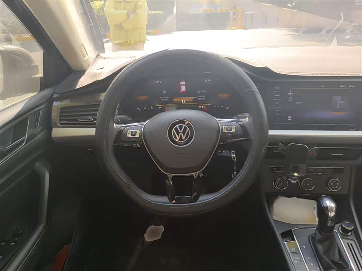 Фото 3 - Volkswagen Lavida