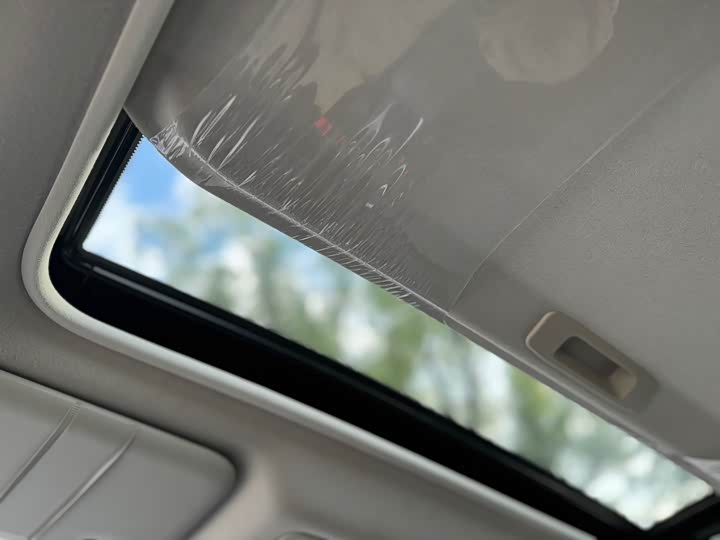 Фото 11 - Nissan Tiida