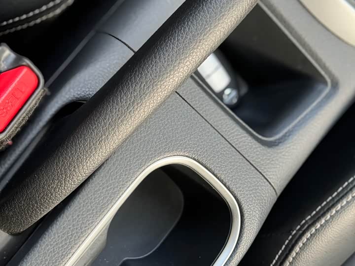 Фото 13 - Nissan Tiida