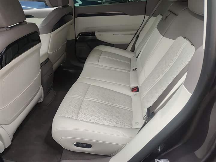 Фото 17 - Zeekr 7X