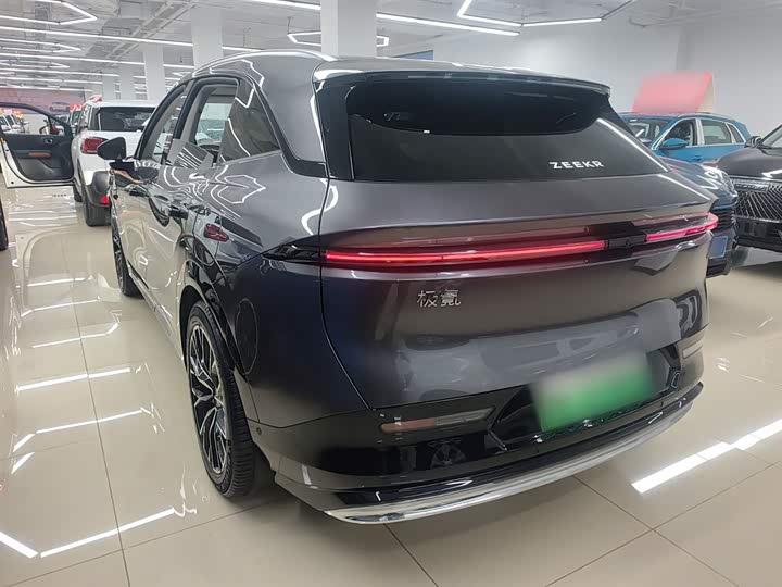 Фото 5 - Zeekr 7X