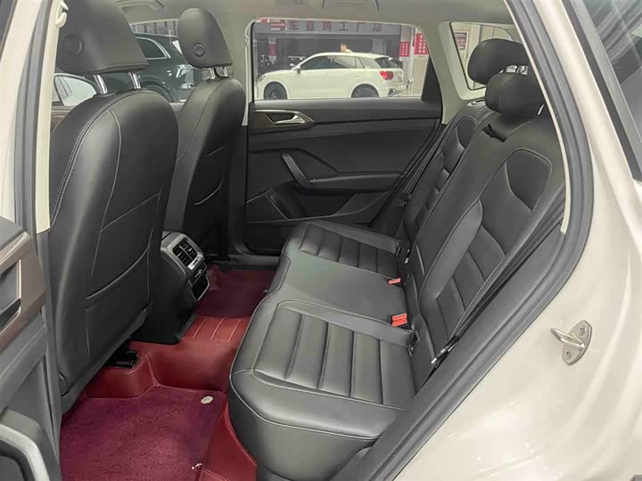 Фото 14 - Volkswagen Tharu