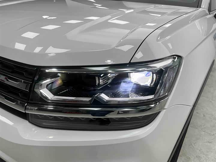 Фото 17 - Volkswagen Tharu