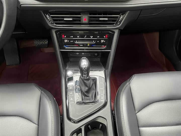 Фото 5 - Volkswagen Tharu