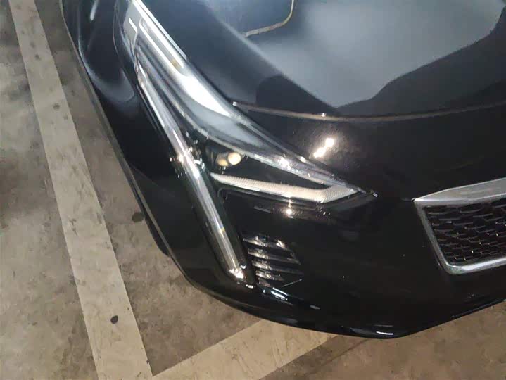 Фото 30 - Cadillac CT6