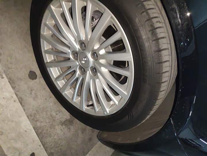 Фото 31 - Cadillac CT6