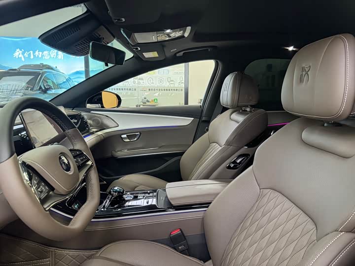 Фото 7 - BYD Han