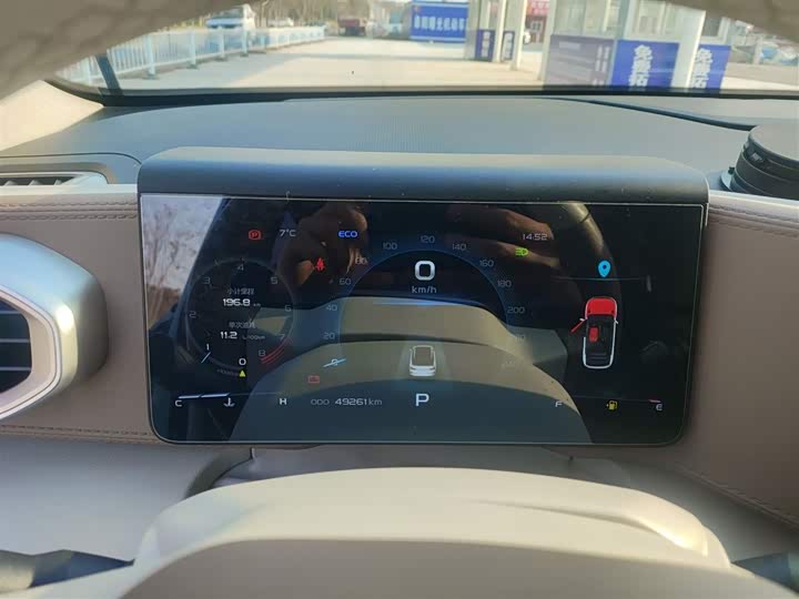 Фото 12 - Geely Icon