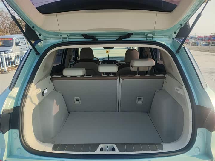 Фото 19 - Geely Icon