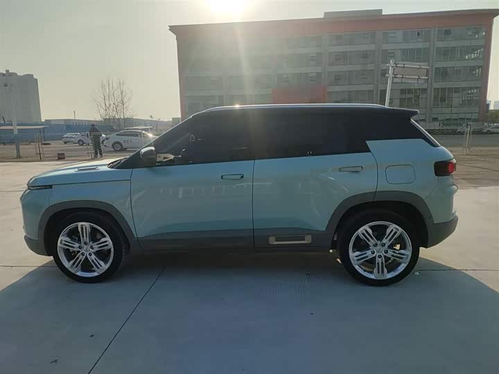 Фото 5 - Geely Icon