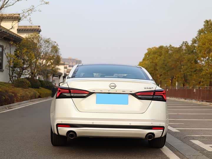 Фото 5 - Nissan Teana