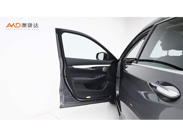 Фото 10 - Infiniti QX50