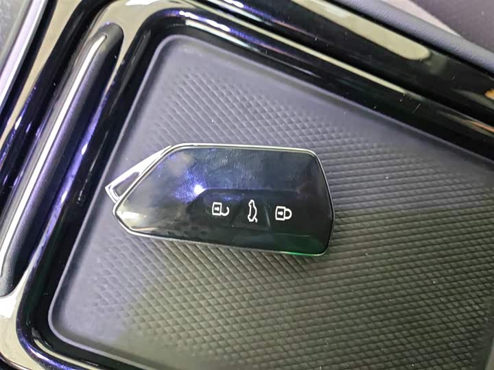 Фото 9 - Volkswagen ID.4 Crozz