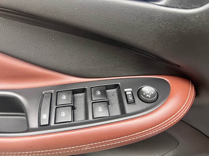 Фото 7 - Buick Envision Plus