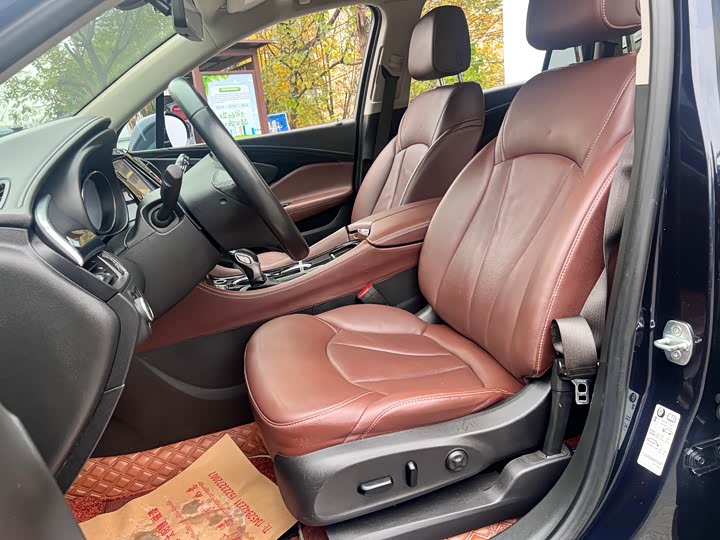 Фото 9 - Buick Envision Plus
