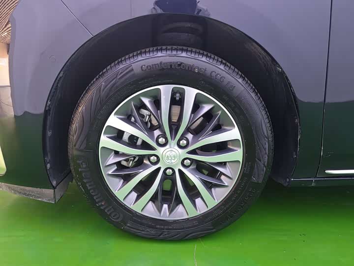 Фото 9 - Buick GL8 ES