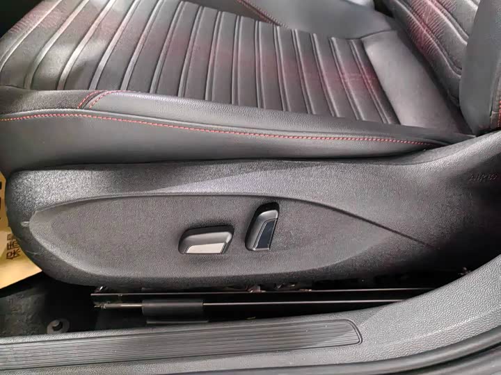 Фото 19 - Volkswagen Lavida