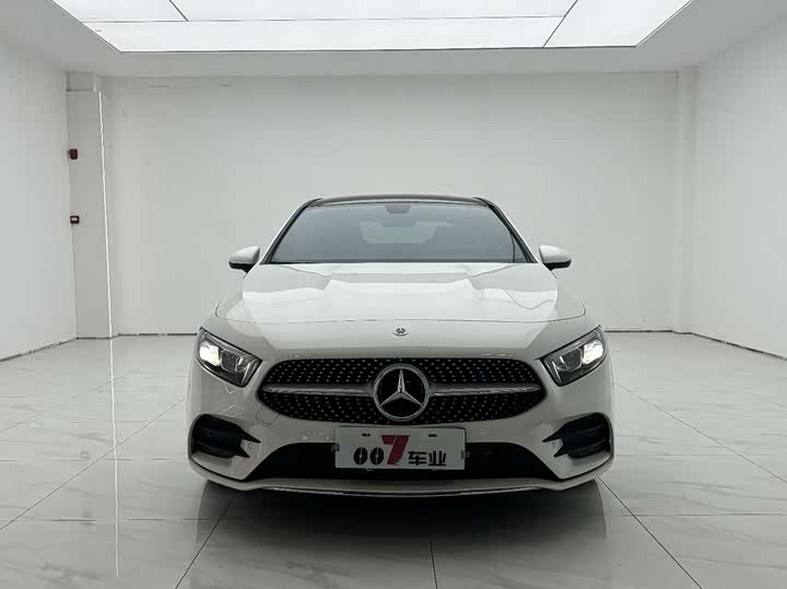 Фото 2 - Mercedes-Benz A-Class