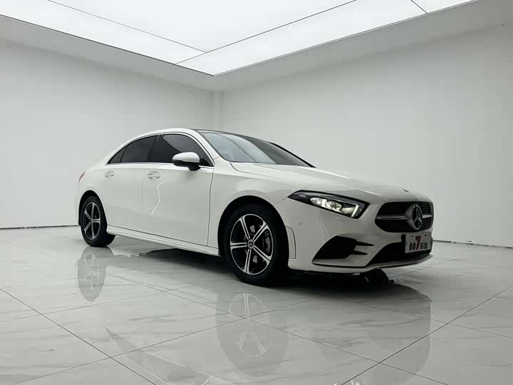 Фото 3 - Mercedes-Benz A-Class