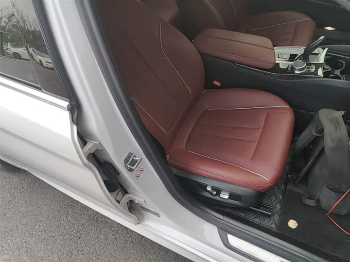 Фото 24 - BMW 5 Series