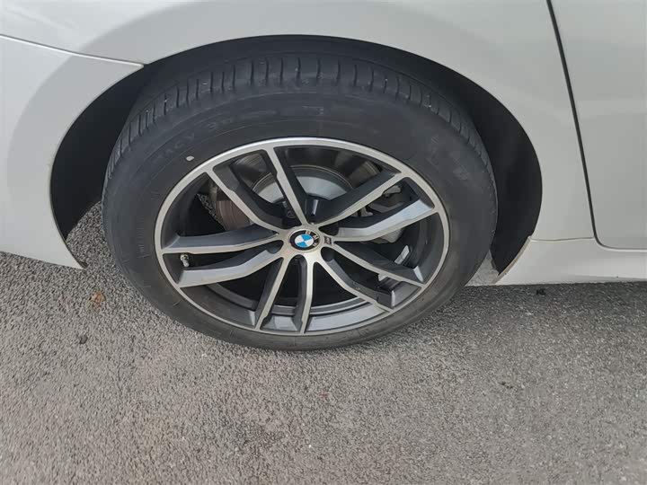 Фото 25 - BMW 5 Series