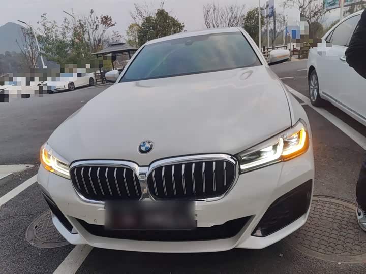 Фото 3 - BMW 5 Series