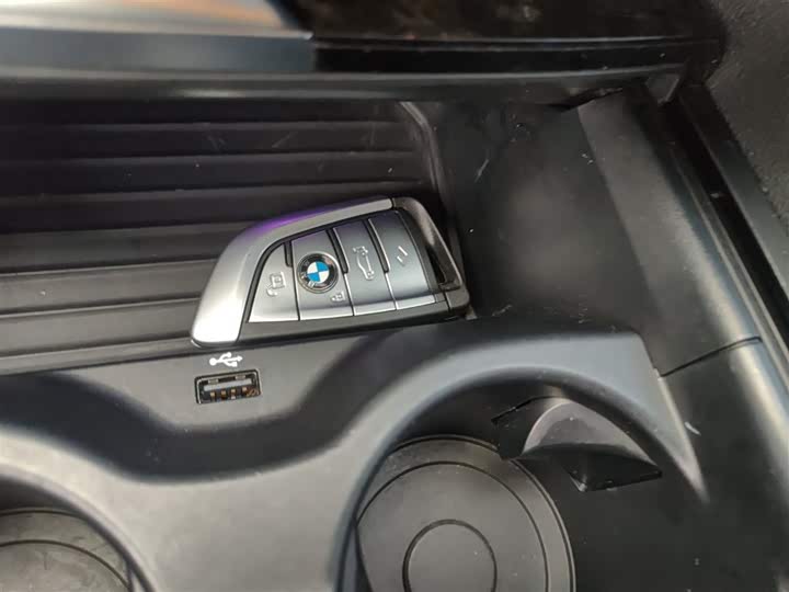 Фото 9 - BMW 5 Series