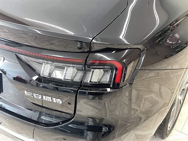 Фото 10 - Ford Mondeo