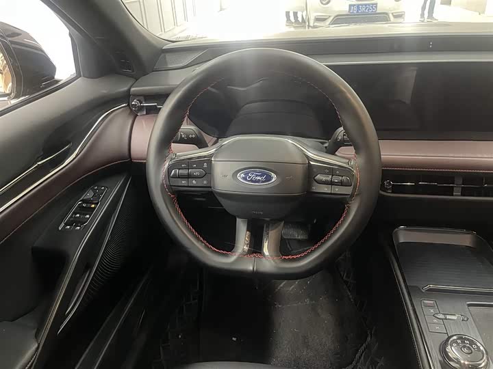 Фото 13 - Ford Mondeo