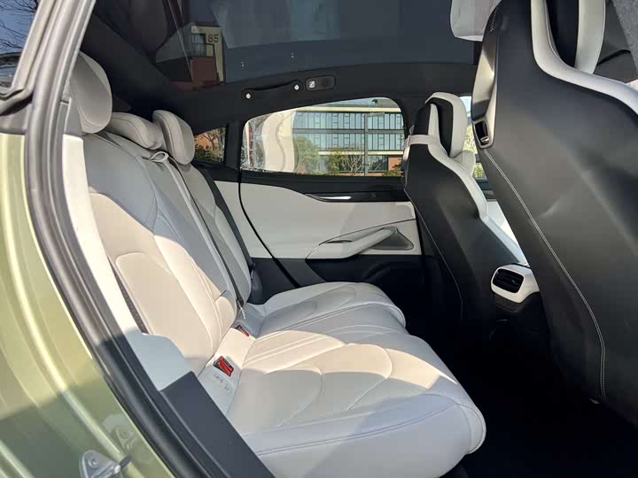 Фото 7 - Xiaomi SU7