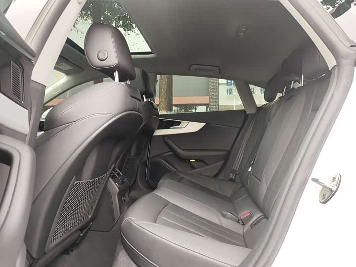 Фото 11 - Audi A5