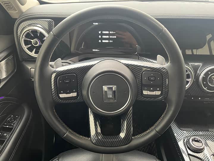 Фото 11 - Tank 300