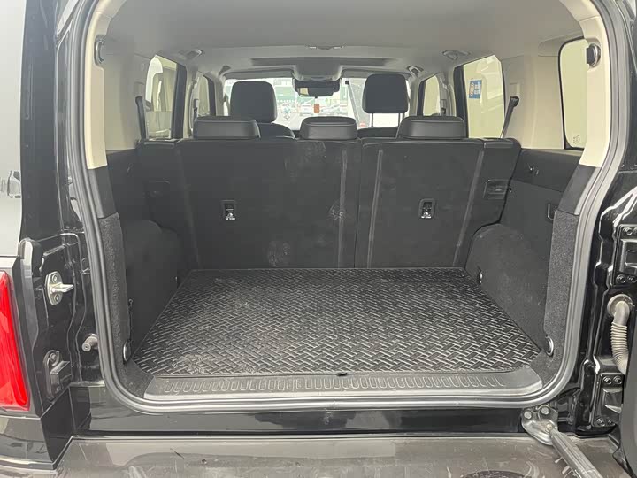 Фото 17 - Tank 300