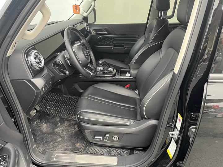 Фото 8 - Tank 300