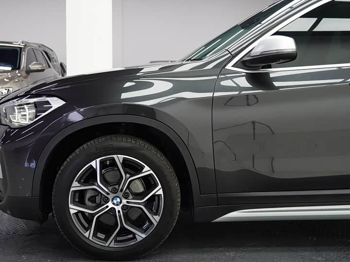 Фото 8 - BMW X1