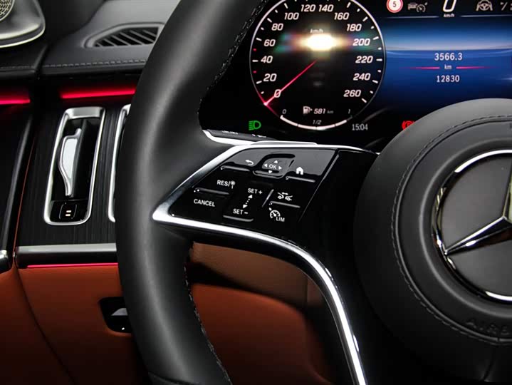 Фото 24 - Mercedes-Benz S-Class