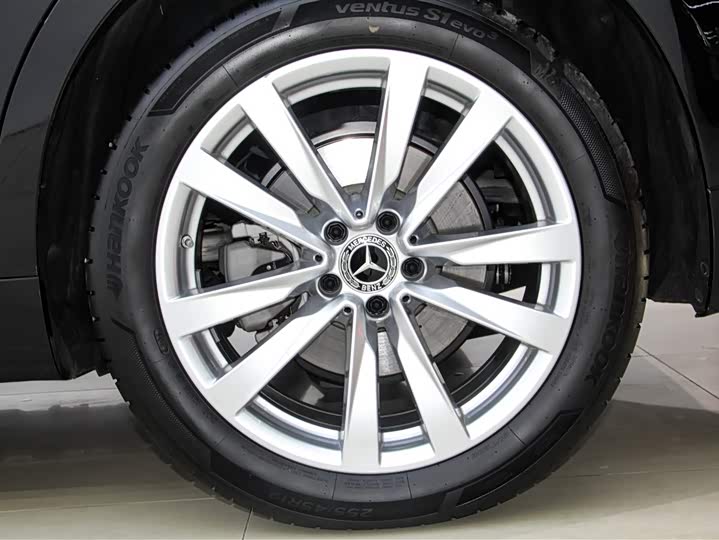 Фото 8 - Mercedes-Benz S-Class