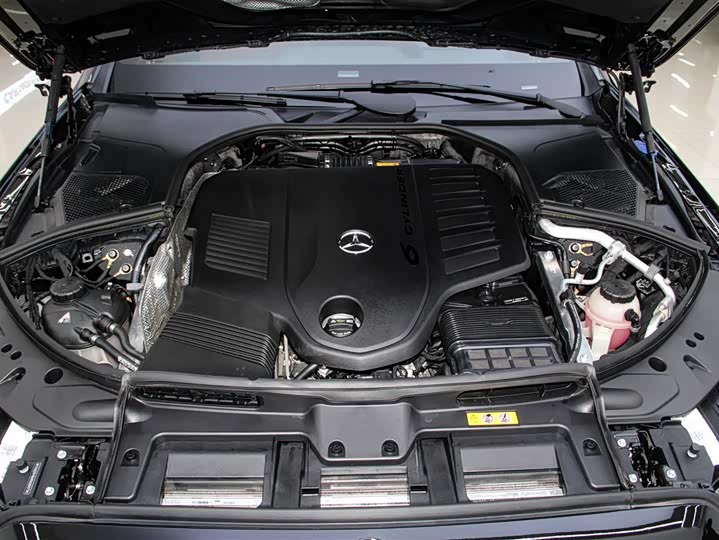 Фото 9 - Mercedes-Benz S-Class