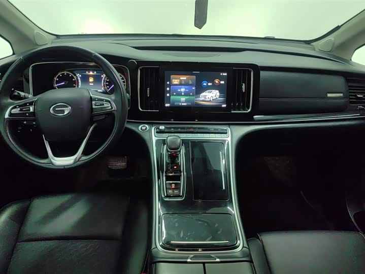 Фото 12 - GAC Trumpchi M8