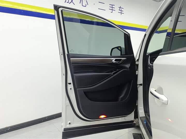 Фото 7 - GAC Trumpchi M8