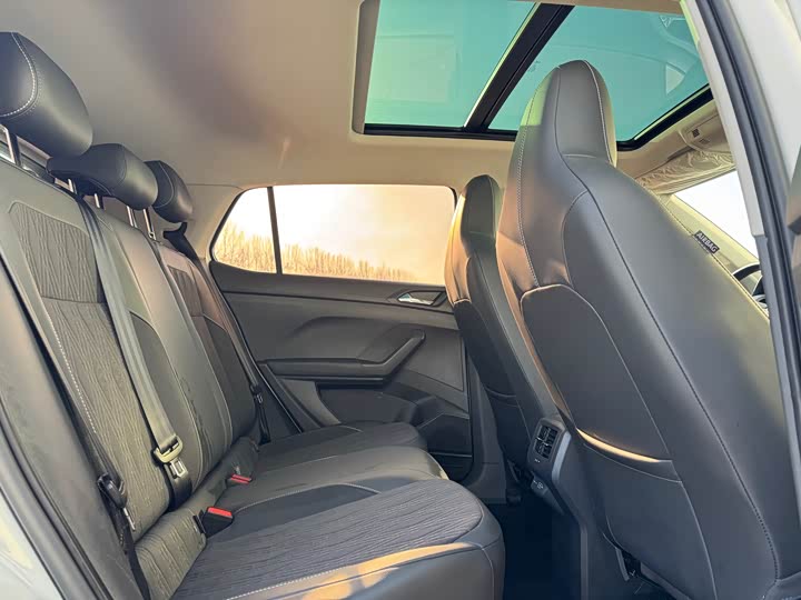 Фото 8 - Volkswagen T-Cross