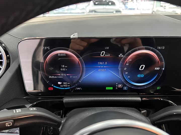 Фото 5 - Mercedes-Benz EQA