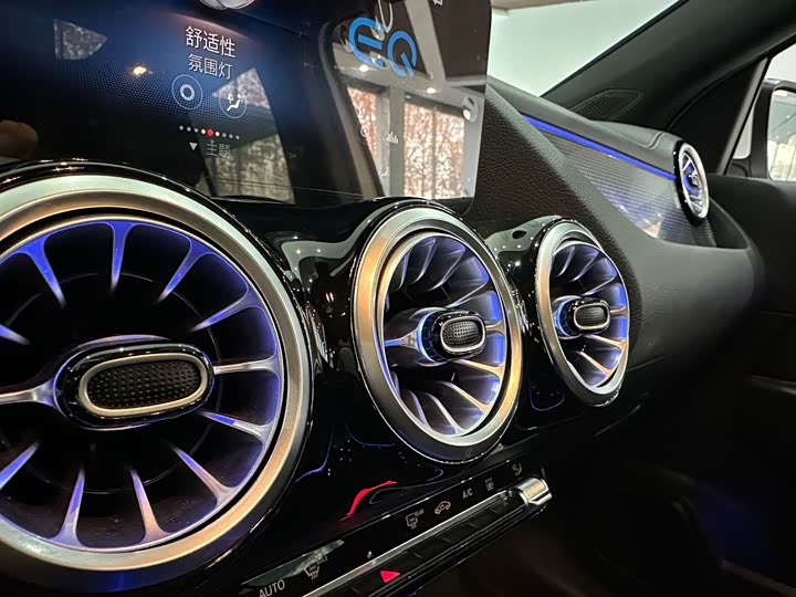 Фото 7 - Mercedes-Benz EQA