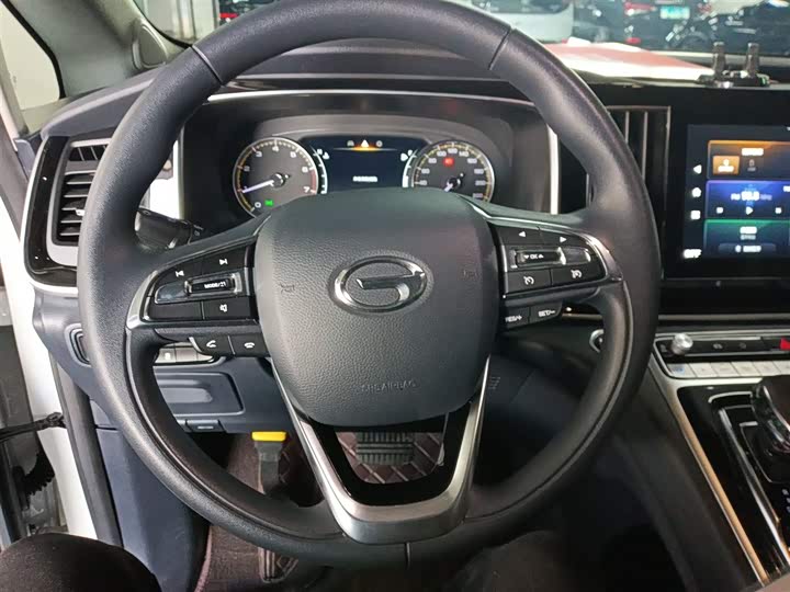 Фото 11 - GAC Trumpchi M8