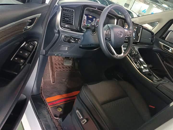 Фото 16 - GAC Trumpchi M8