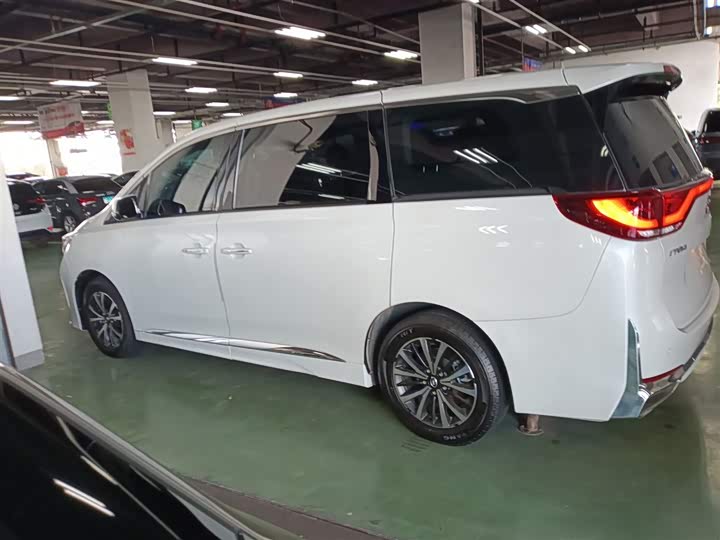 Фото 5 - GAC Trumpchi M8