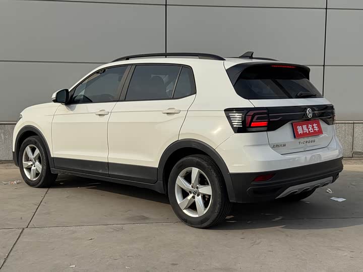 Фото 6 - Volkswagen T-Cross
