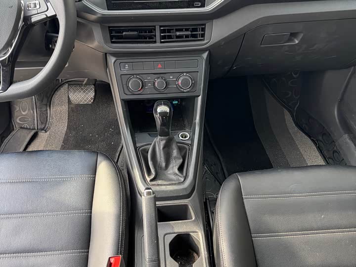 Фото 8 - Volkswagen T-Cross