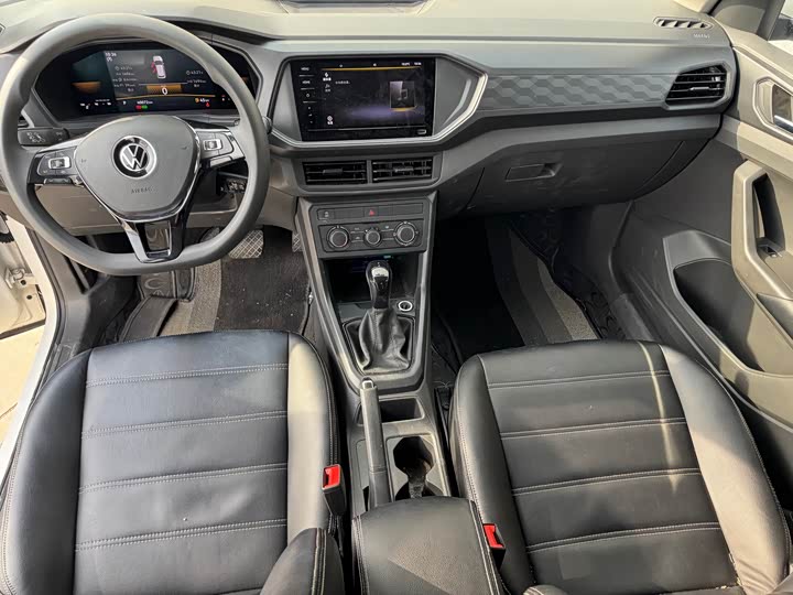 Фото 9 - Volkswagen T-Cross